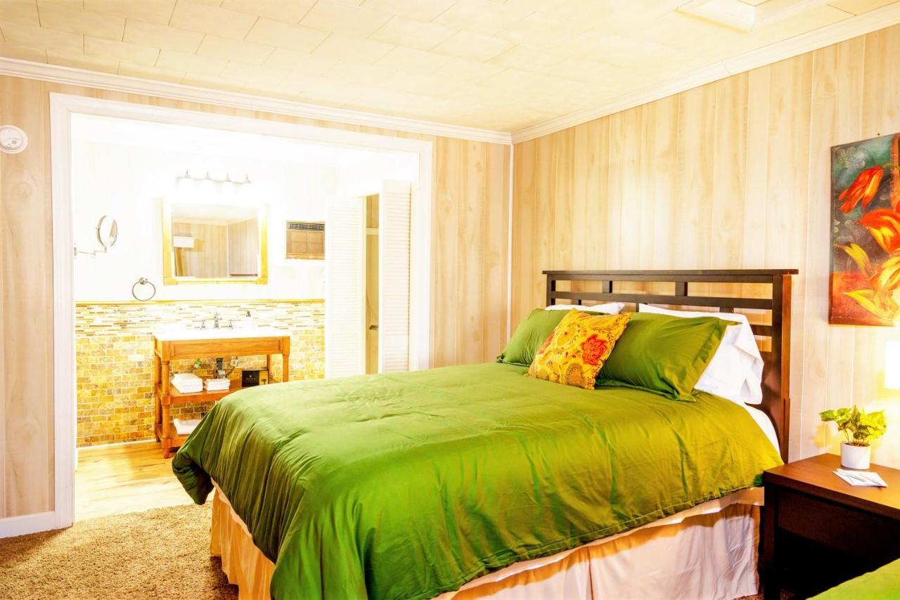River Front Resort Elkins Bagian luar foto