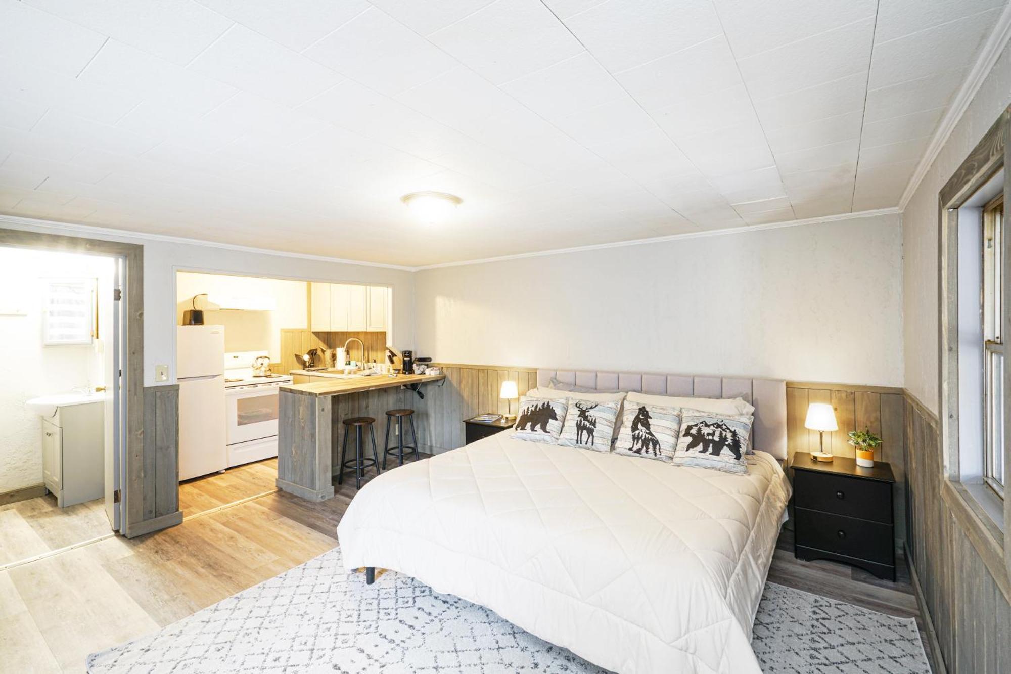 River Front Resort Elkins Bagian luar foto