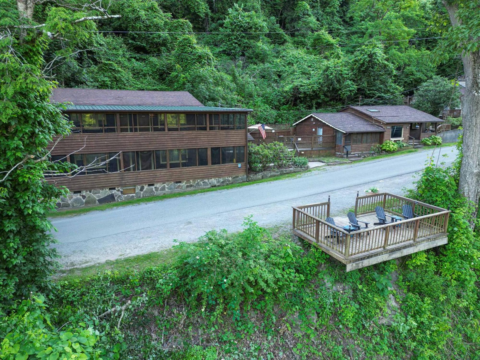 River Front Resort Elkins Bagian luar foto