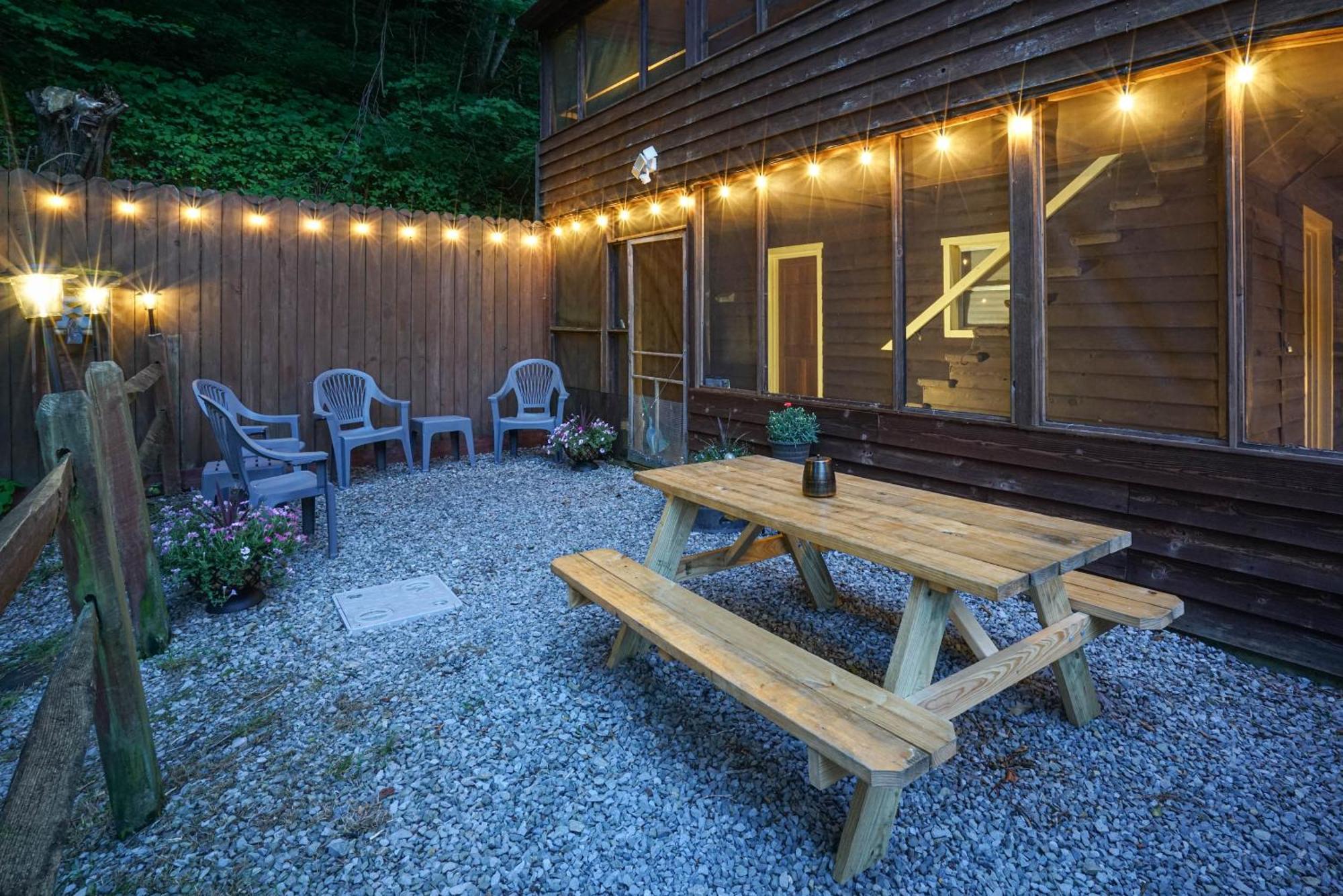 River Front Resort Elkins Bagian luar foto